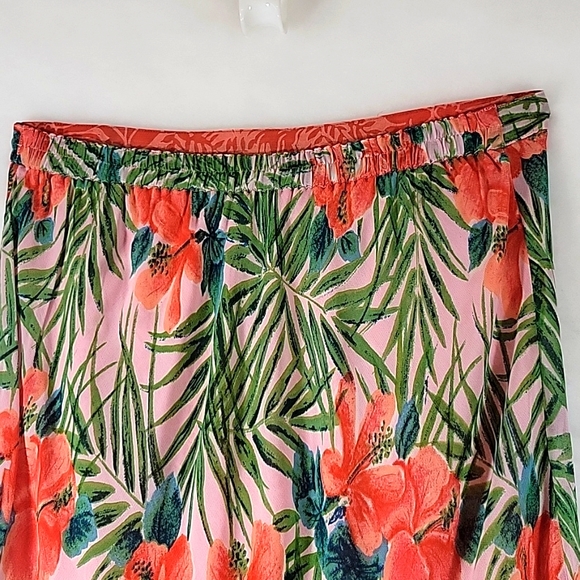 SARAH ARIZONA Asymmetrical Two Teir Floral Skirt Size XL - Picture 8 of 9